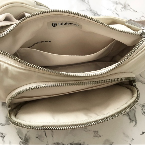 Lululemon Crossbody with Nano Pouch White Opal *RARE* - Picture 11 of 15